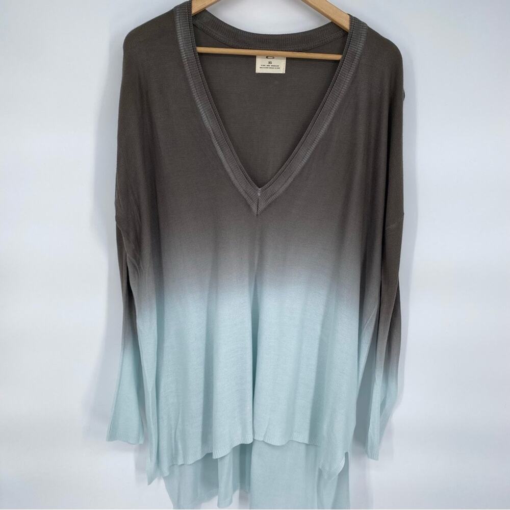 Pins and Needles Ombre Sweater Oversized Minimalist Neutral contemporary XS